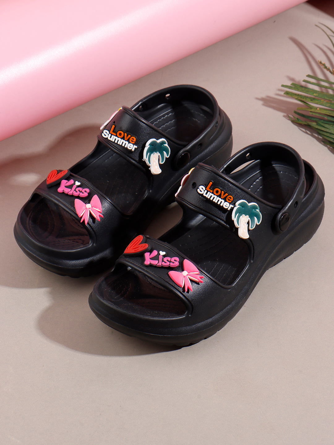 KIA Clogs Black