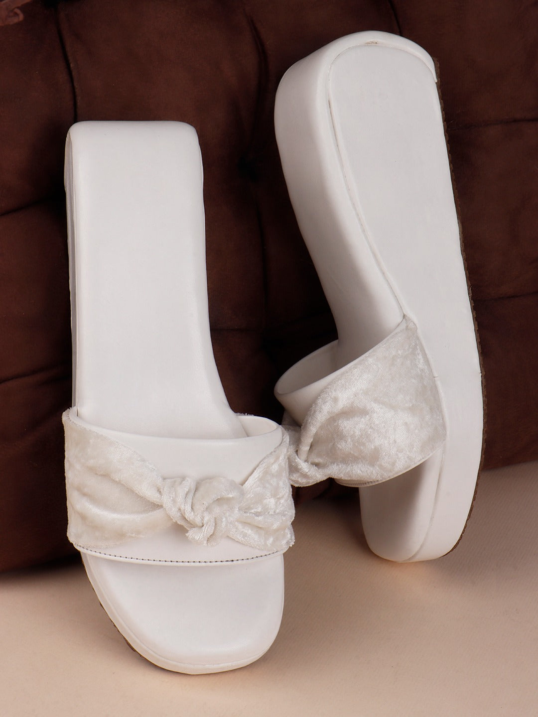 Bow Wedge Heels White