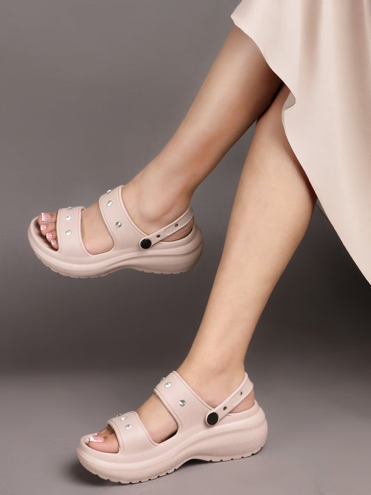 Pearl Beige Clogs