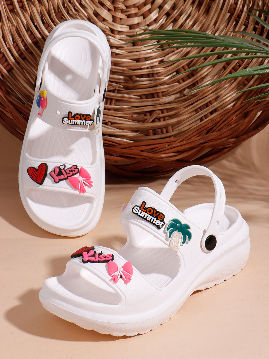 KIA Clogs White