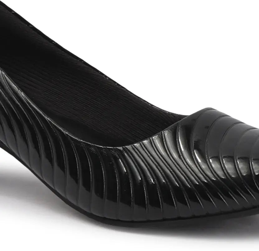 Pointed Toe Black Pumps
