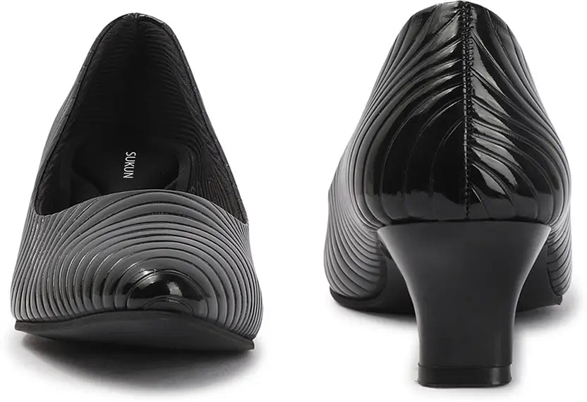 Pointed Toe Black Pumps